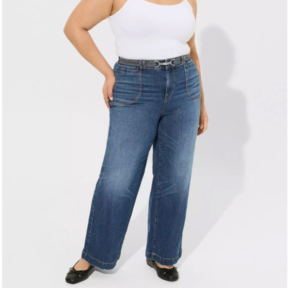 NWT Torrid High Rise Wide Leg Vintage Stretch High-Rise Jean-Abandon Ship